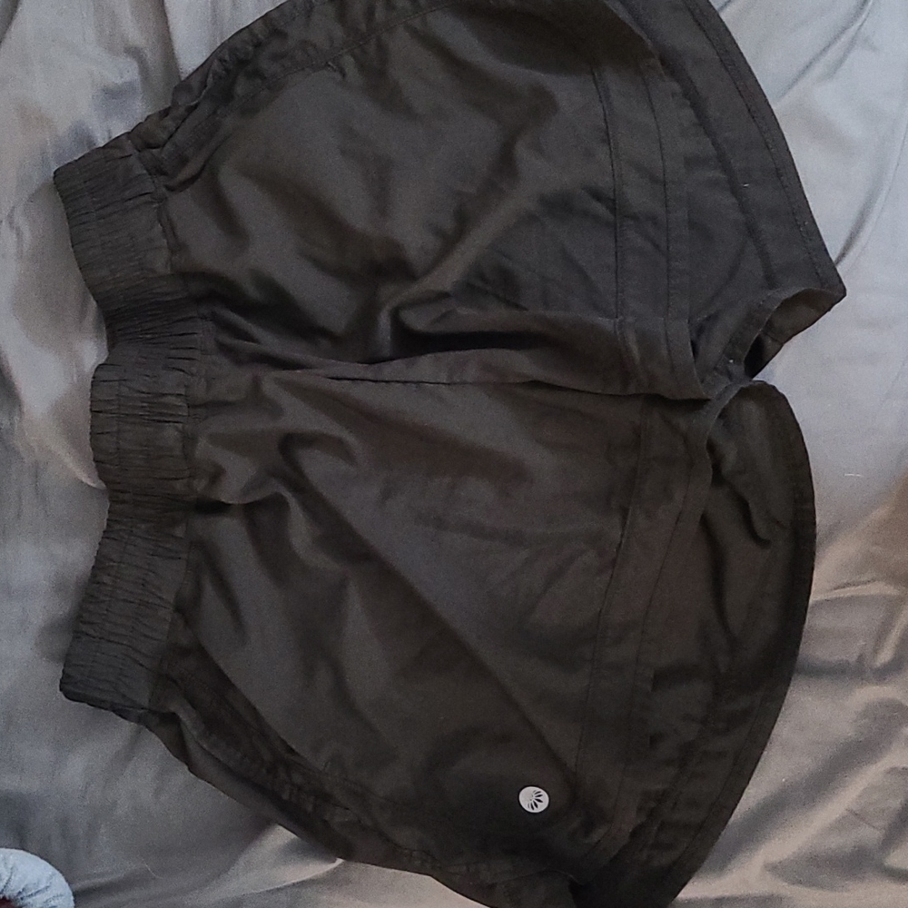 Senita Medium black sedonas